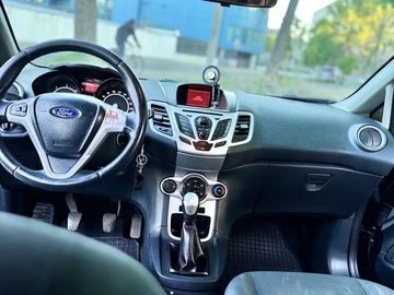 Авто Ford Fiesta 2012 № 8325777