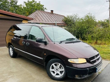 Авто Chrysler Grand Voyager 2000 № 8325968
