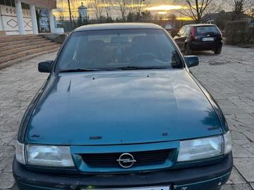Авто Opel Vectra 1995 № 8326138