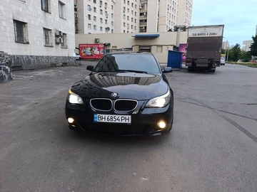 Авто BMW 5 Серия 2004 № 8326337