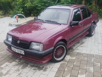 Авто Opel Ascona 1988 № 8326507