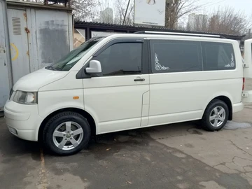 Авто Volkswagen Transporter 2007 № 8326794