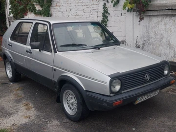 Авто Volkswagen Golf 1986 № 8327134