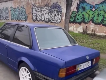Авто BMW 3 Серия 1988 № 8327166