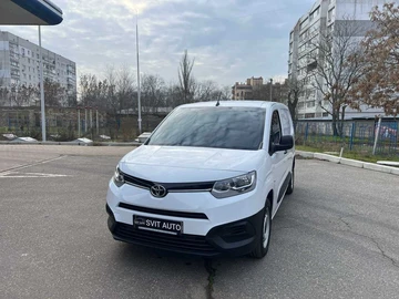 Авто Toyota Avensis Verso 2023 № 8327376