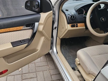 Авто Chevrolet Aveo 2007 № 8327556