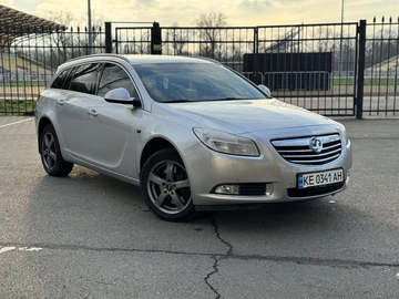 Авто Opel Insignia 2010 № 8327625