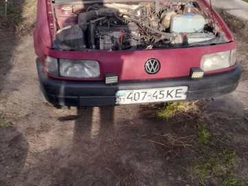 Авто Volkswagen Passat Sedan 1990 № 8327798