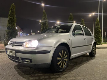 Авто Volkswagen Golf 2001 № 8328066