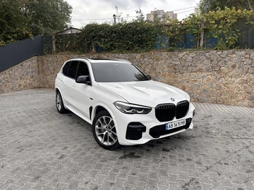 Авто BMW X5 2022 № 8328339