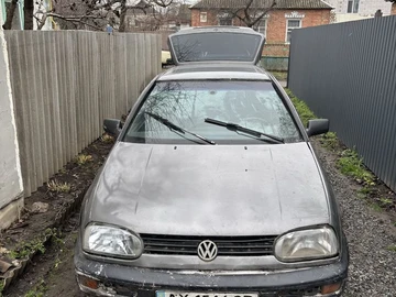 Авто Volkswagen Golf 1992 № 8328412