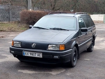 Авто Volkswagen Passat Variant 1990 № 8328703