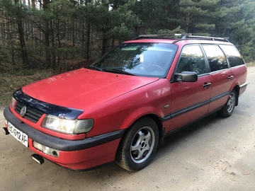 Авто Volkswagen Passat Variant 1994 № 8328803