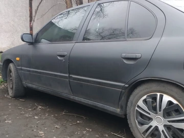 Авто Nissan Primera 1993 № 8329160