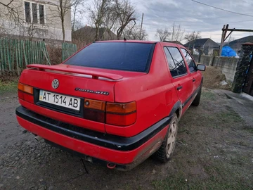 Авто Volkswagen Vento 1992 № 8329349