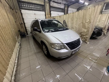 Авто Chrysler Grand Voyager 2005 № 8329353