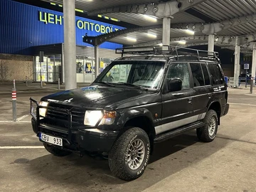 Авто Mitsubishi Pajero 1999 № 8329670