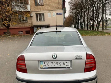Авто Skoda Superb 2004 № 8329676