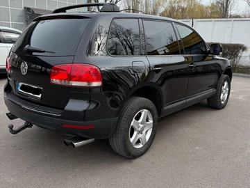 Авто Volkswagen Touareg 2005 № 8329885