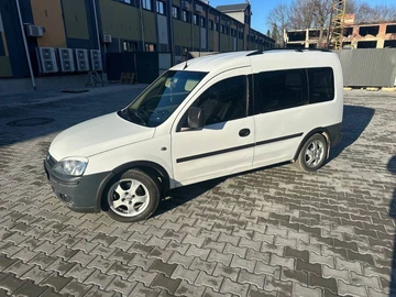 Авто Opel Combo 2004 № 8329916