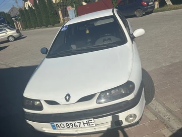 Авто Renault Laguna 2000 № 8330102