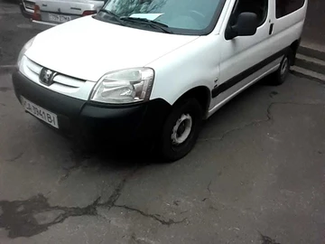 Авто Peugeot Partner 2008 № 8330113