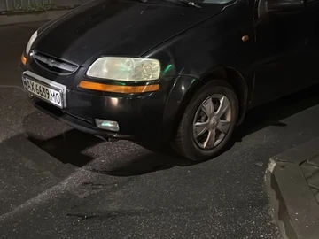 Авто Chevrolet Aveo 2004 № 8330138