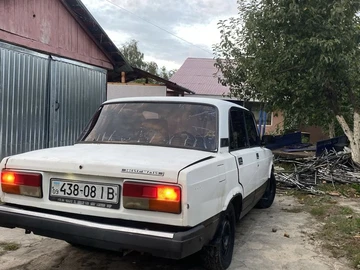 Авто ВАЗ 2107 2000 № 8330158