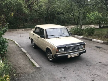 Авто ВАЗ 2107 1987 № 8330271