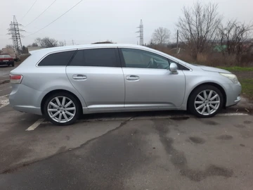 Авто Toyota Avensis 2011 № 8330899