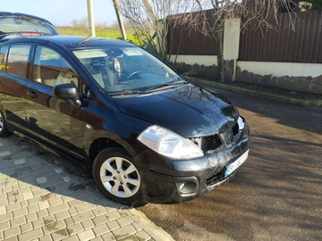 Авто Nissan Tiida 2010 № 8330913