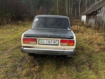 Авто ВАЗ 2107 1988 № 8331080