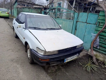 Авто Toyota Corolla 1988 № 8331171
