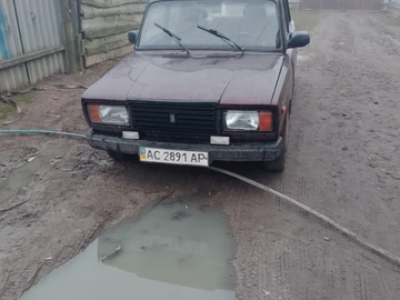 Авто ВАЗ 2107 1983 № 8331324