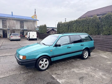 Авто Volkswagen Passat Variant 1993 № 8331420