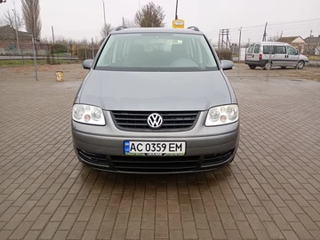 Авто Volkswagen Touran 2004 № 8331710