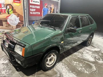 Авто ВАЗ 2109 1989 № 8331746