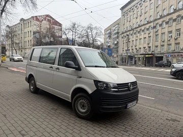 Авто Volkswagen Transporter 2019 № 8332015