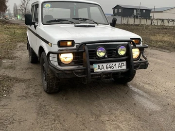 Авто ВАЗ 2121 1993 № 8332179