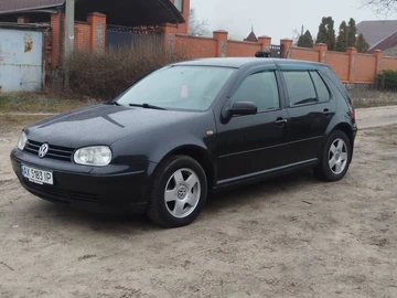 Авто Volkswagen Golf 1999 № 8332188