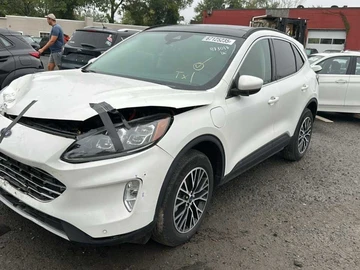 Авто Ford Escape 2022 № 8332227
