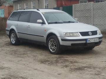 Авто Volkswagen Passat Variant 1999 № 8332283