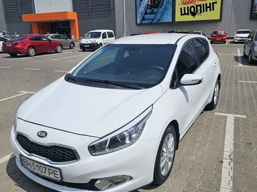 Авто KIA Cee X27 D 2013 № 8332447