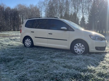 Авто Volkswagen Touran 2013 № 8332773