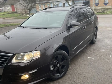 Авто Volkswagen Passat Variant 2010 № 8332801