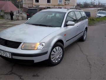 Авто Volkswagen Passat Variant 2000 № 8332806