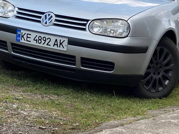 Авто Volkswagen Golf 2000 № 8332883