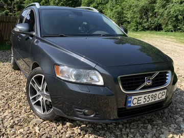 Авто Volvo V50 2009 № 8332993