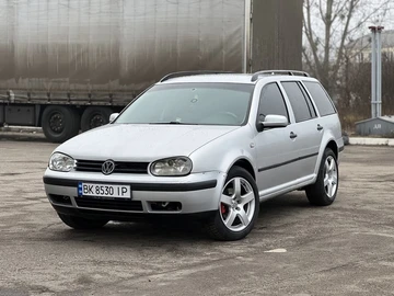 Авто Volkswagen Golf 2001 № 8333437