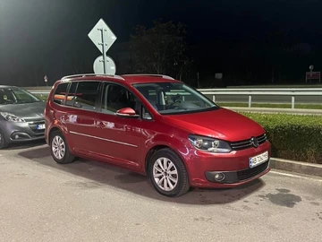 Авто Volkswagen Touran 2013 № 8333534